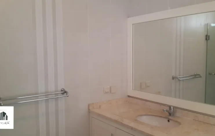 For Sale House With a Large Plot Of Land In South Jakarta 28