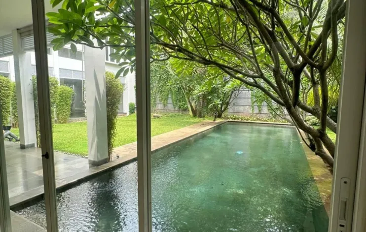 Beautiful House South Jakarta 9