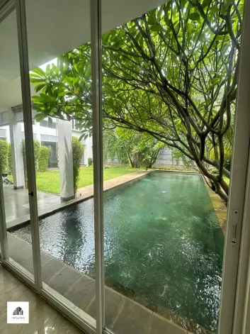 Rumah Dijual Beautiful House South Jakarta 9 watermark_1733380856207