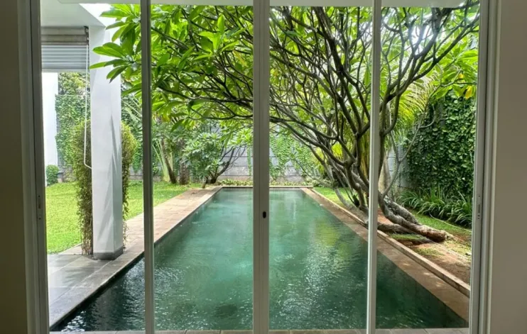 Beautiful House South Jakarta 10