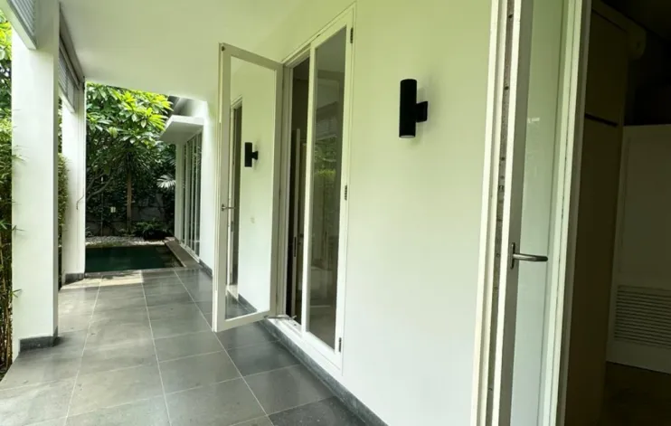 Beautiful House South Jakarta 11