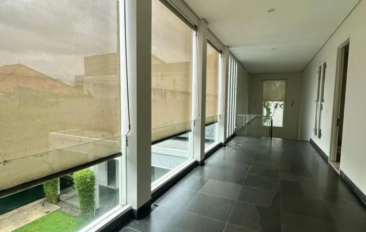 Rumah Asri Di Jakarta Selatan 16