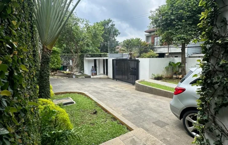 Beautiful House South Jakarta 2