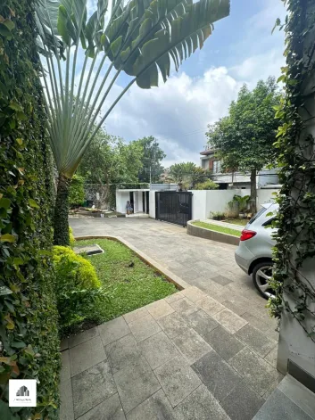 Rumah Dijual Beautiful House South Jakarta 2 watermark_1733382309852