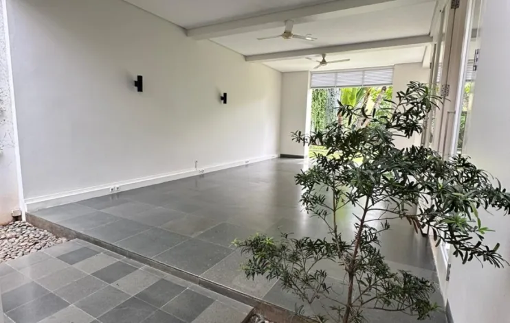 Beautiful House South Jakarta 4
