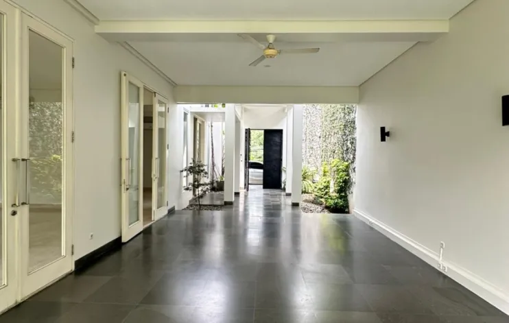 Beautiful House South Jakarta 5