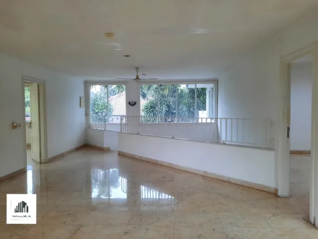 Rumah Dijual For Sale House With a Large Plot Of Land In South Jakarta 16 watermark_1733401738462