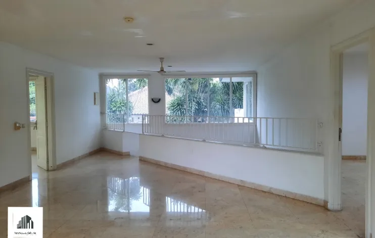 For Sale House With a Large Plot Of Land In South Jakarta 16