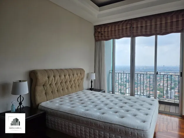 Apartemen Disewa Penthouse 4 BR Modern Interior Kemang Village 18 watermark_1736523901775