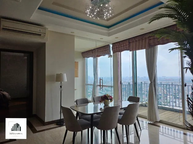 Apartemen Disewa Penthouse 4 BR Modern Interior Kemang Village 8 watermark_1736524653817