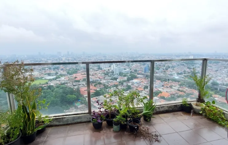 The 2 BR Ritz kemang Village With City View 2