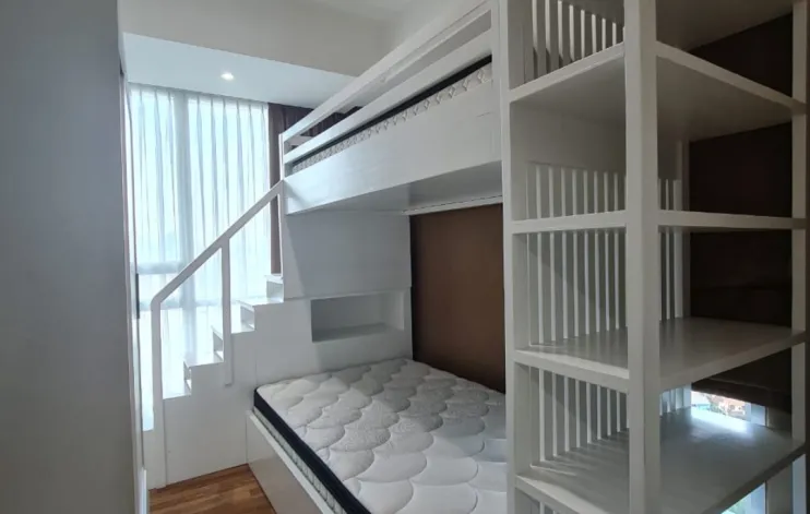 HOT SALE The Tiffany Kemang Village 3 BR 8