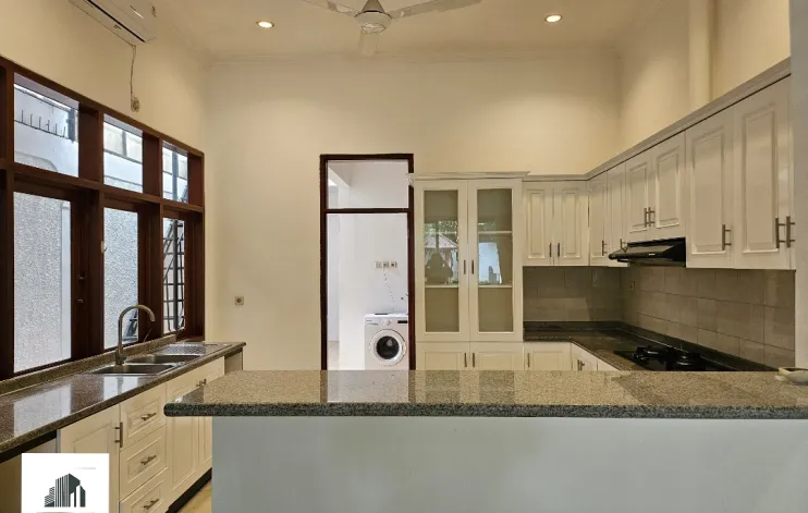 House For Residence Or Office At Kemang Dalam 15