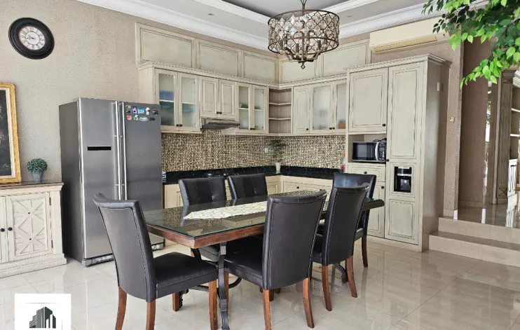 4 BR Seafront Townhouse Ancol 10