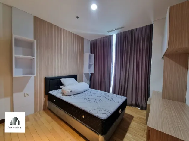 Apartemen Disewa 4 Bedrooms Private Lift Essence Darmawangsa 10 watermark_1742622873123