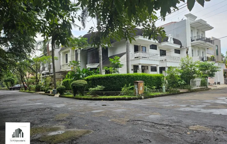 Best Price Luxury House At Bintaro Sector 8 1