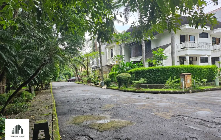 Best Price Luxury House At Bintaro Sector 8 3