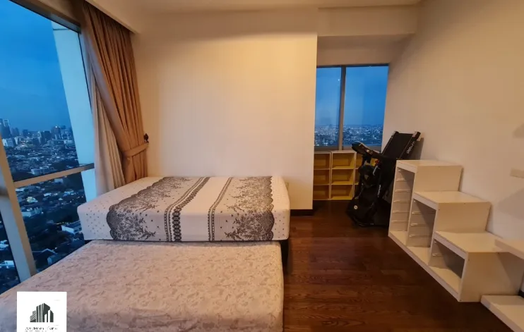 2 Bedrooms South The Mansion At kemang 8