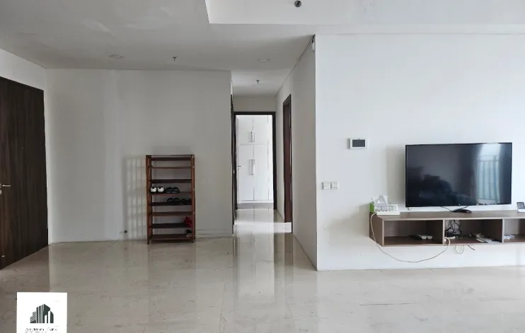 4 BR Semi Furnished Kemang Village City View 11