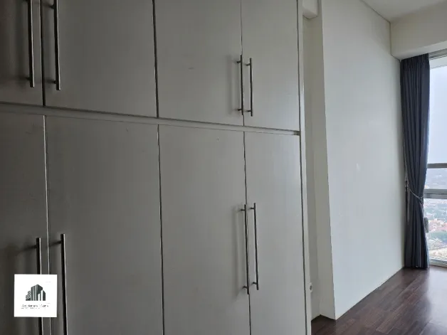 Apartemen Disewa 4 BR Semi Furnished Kemang Village City View 18 watermark_1748271392745