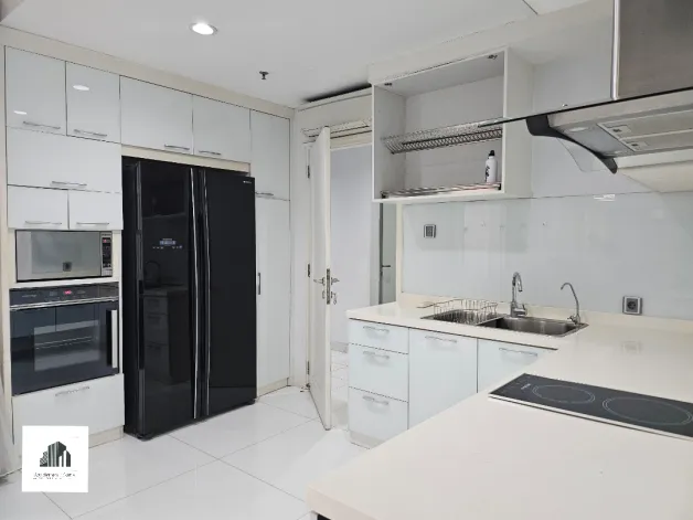 Apartemen Disewa 3 BR Modern Interior Unit Pet Allowed Kemang Village 2 watermark_1749109484995
