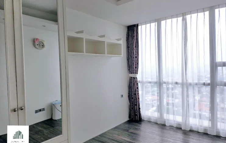 3 BR Modern Interior Unit Pet Allowed Kemang Village 10
