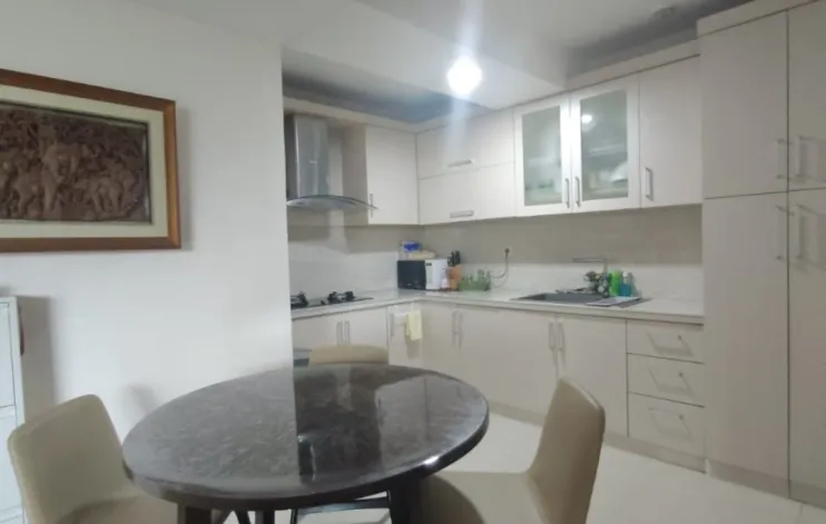 3 Kamar Apartemen Taman Rasuna 8