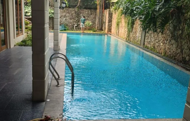 Rumah Mewah 5 Kamar Dalam Komplek Yang Asri Di Lebak Bulus 9
