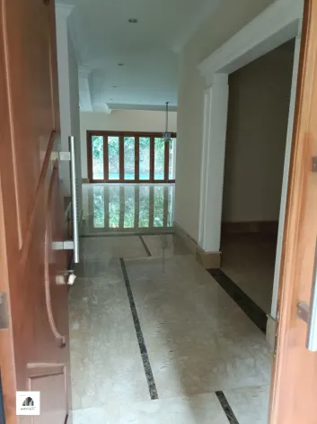 Rumah Disewa Rumah Mewah 5 Kamar Dalam Komplek Yang Asri Di Lebak Bulus 3 watermark_1760185274984