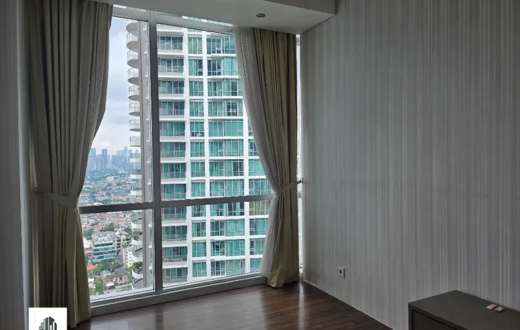 Kemang Village Apartemen 3 BR High Floor  11