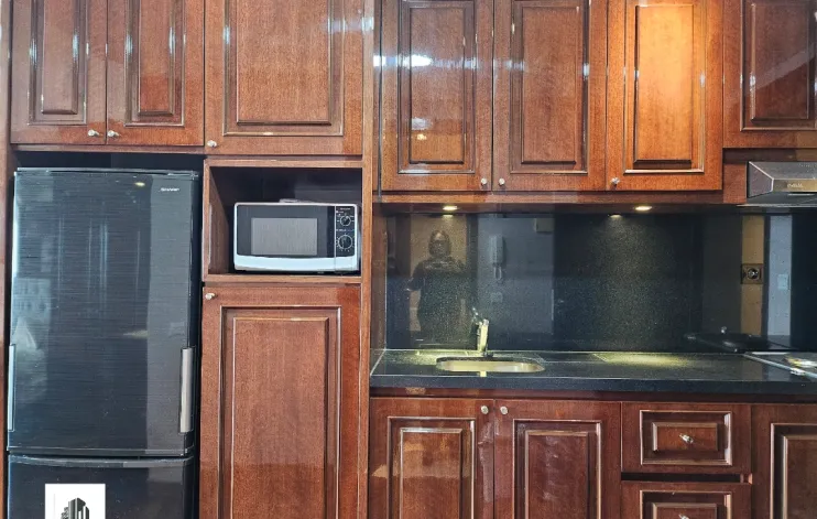 Studio Dengan Interior Klasik Dan terhubung Dengan Mall 8