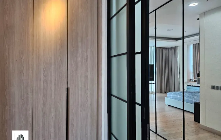 Luxury 4 BR double private lift apartment 16