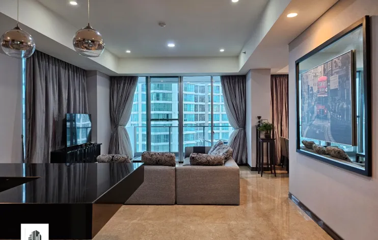 2 BR Private Lift Modern Interior Berukuran Besar 1