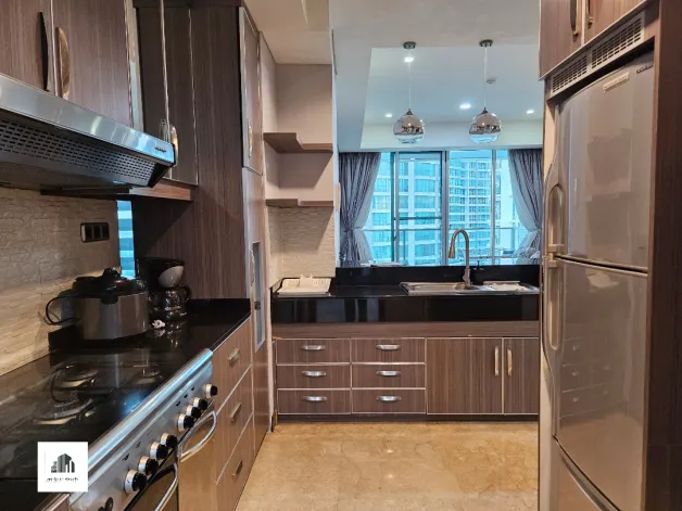 Apartemen Disewa 2 BR Private Lift Modern Interior Berukuran Besar 5 watermark_1770471773080