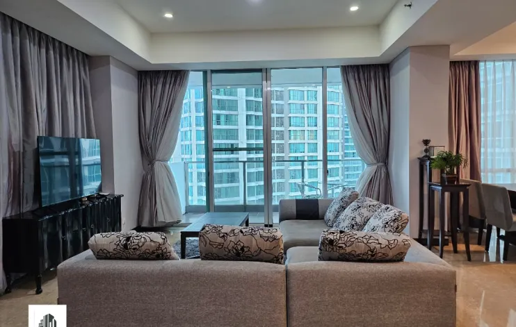 2 BR Private Lift Modern Interior Berukuran Besar 7