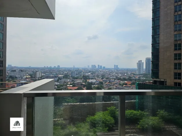 Apartemen Dijual Studio Berukuran Besar Memiliki Balkon 3 watermark_1772178886284