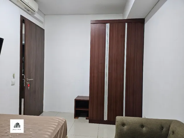 Apartemen Disewa 2 BR Kemang Village Interior Klasik 9 watermark_1772198723356