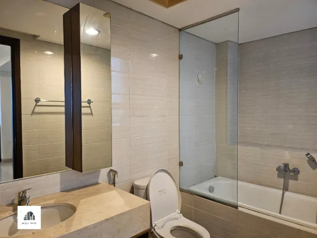 Apartemen Disewa 2 BR Intercon Kemang Village Terhubung Dengan Mall 13 watermark_1774445687423