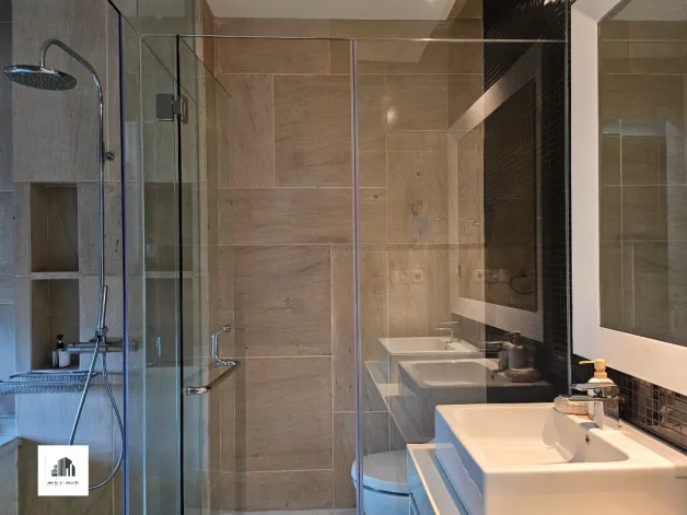 Apartemen Disewa 3 BR Tiffany Kemang Village Modern Interior 12 watermark_1778424388774