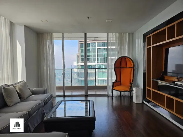Apartemen Disewa 3 BR Tiffany Kemang Village Modern Interior 1 watermark_1778424702952