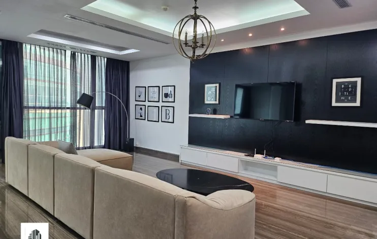 Bloomington Kemang Village 4 BR Lantai Rendah 1