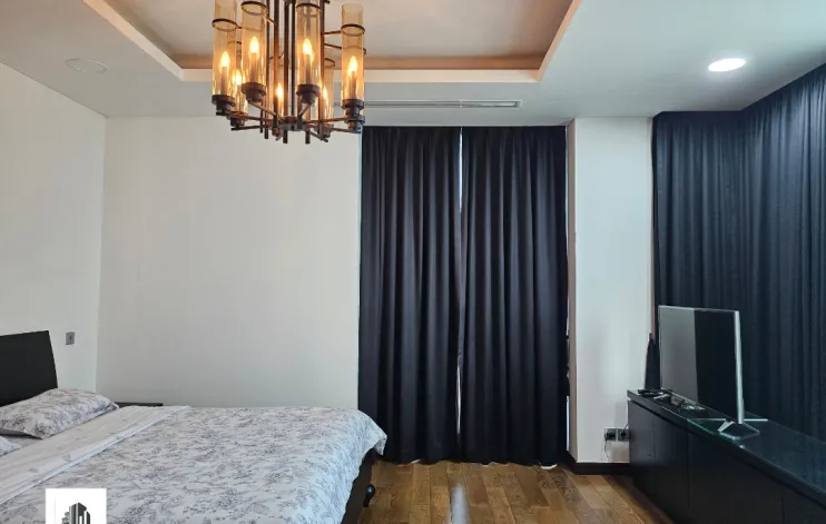 Bloomington Kemang Village 4 BR Lantai Rendah 8